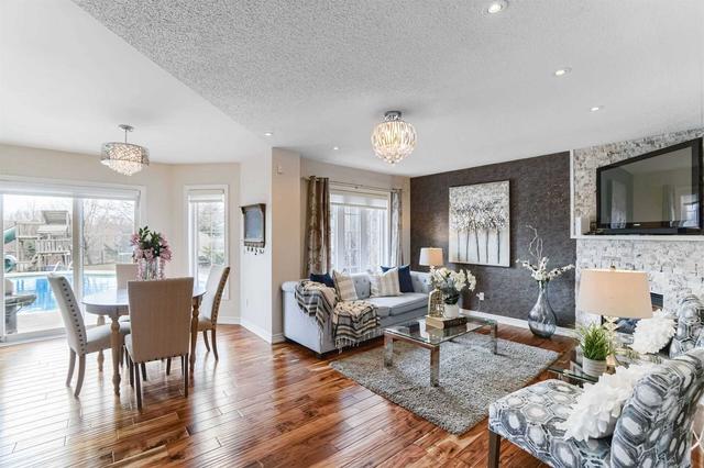 30 Willow Heights Crt, House detached with 3 bedrooms, 4 bathrooms and 6 parking in Brampton ON | Image 5
