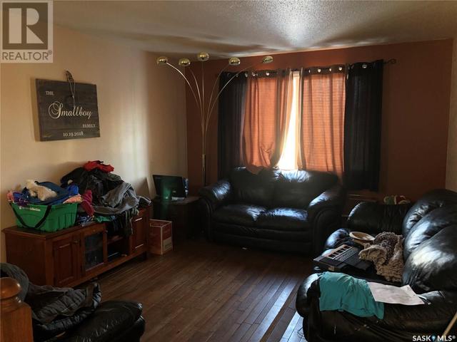 1619 14th Street W, House detached with 4 bedrooms, 2 bathrooms and null parking in Prince Albert SK | Image 6