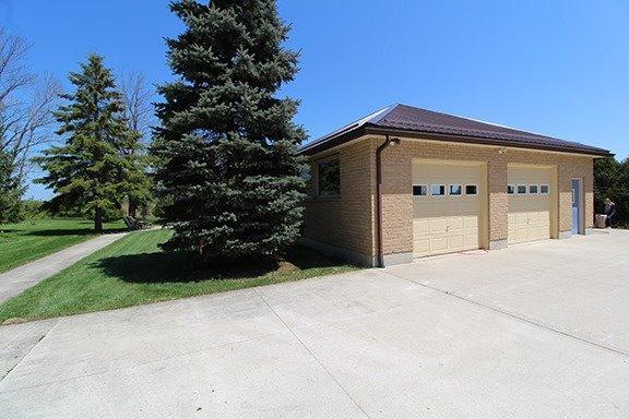 522449 Concession 12 Ndr, House detached with 5 bedrooms, 4 bathrooms and 8 parking in West Grey ON | Image 3
