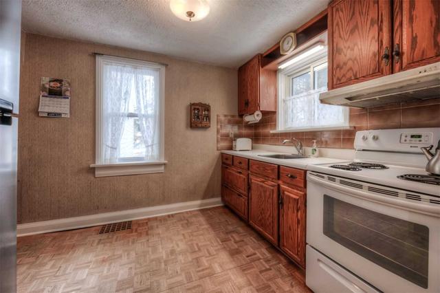 57 Belmont Ave E, House detached with 4 bedrooms, 3 bathrooms and 5 parking in Kitchener ON | Image 10