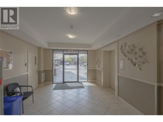 302 - 151 Taylor Road, Condo with 2 bedrooms, 2 bathrooms and 2 parking in Kelowna BC | Image 14