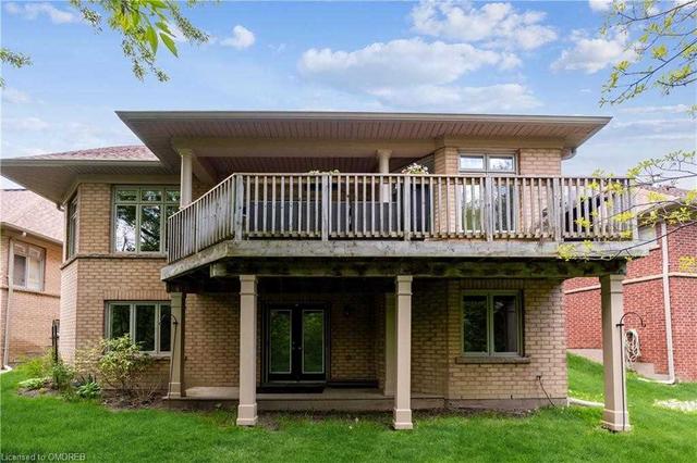 4 - 2130 Dickson Rd, House detached with 3 bedrooms, 4 bathrooms and 4 parking in Mississauga ON | Image 30