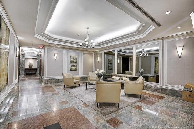 2403 - 24 Wellesley St W, Condo with 2 bedrooms, 2 bathrooms and 1 parking in Toronto ON | Image 13