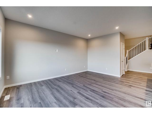3532 6 Av Sw Sw, House detached with 3 bedrooms, 2 bathrooms and null parking in Edmonton AB | Image 15