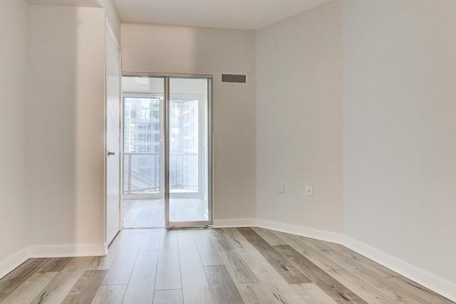 1012 - 85 Bloor St E, Condo with 1 bedrooms, 1 bathrooms and 0 parking in Toronto ON | Image 17