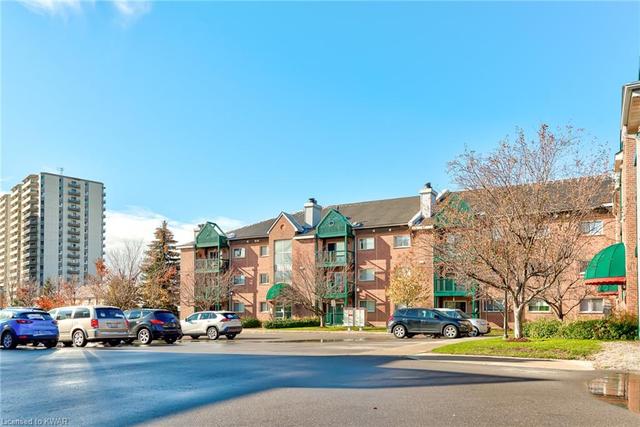 33 - 3085 Kingsway Drive, House attached with 2 bedrooms, 1 bathrooms and 1 parking in Kitchener ON | Image 4