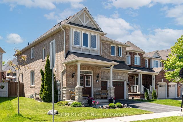 75 Ross Patrick Cres, House detached with 4 bedrooms, 3 bathrooms and 6 parking in Newmarket ON | Image 1