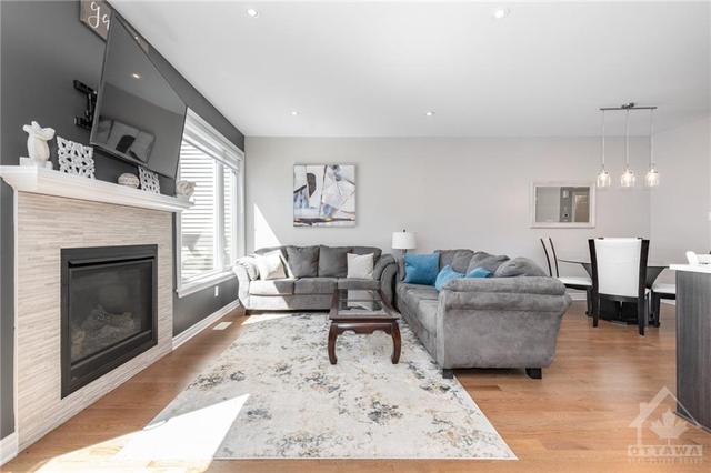 754 Putney Crescent, Townhouse with 4 bedrooms, 4 bathrooms and 2 parking in Ottawa ON | Image 15