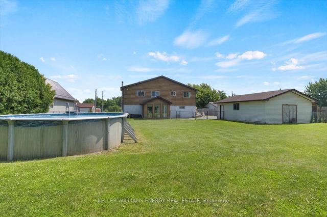 79 Hillside Dr, House detached with 3 bedrooms, 2 bathrooms and 14 parking in Kawartha Lakes ON | Image 28