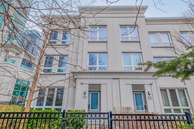 th12 - 19 Anndale Dr, Townhouse with 3 bedrooms, 3 bathrooms and 2 parking in Toronto ON | Image 1