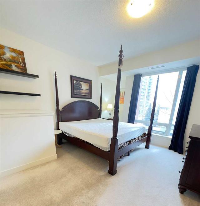 th14 - 23 Sheppard Ave E, Townhouse with 3 bedrooms, 3 bathrooms and 1 parking in Toronto ON | Image 5