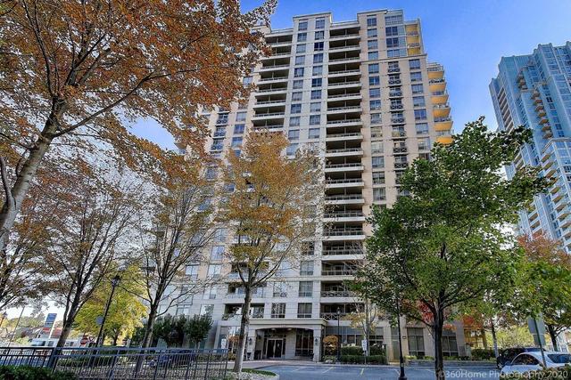 208 - 5229 Dundas St W, Condo with 2 bedrooms, 2 bathrooms and 1 parking in Toronto ON | Image 1