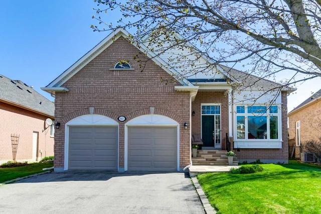 867 Shadrach Dr, House detached with 2 bedrooms, 3 bathrooms and 6 parking in Newmarket ON | Image 1