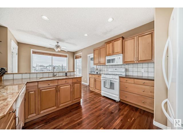 375 Calderon Cr Nw, House detached with 3 bedrooms, 2 bathrooms and null parking in Edmonton AB | Image 4
