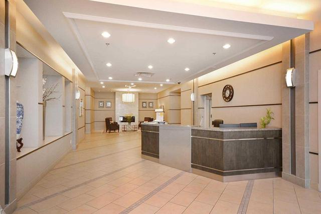 1609 - 9 George St, Condo with 2 bedrooms, 2 bathrooms and 1 parking in Brampton ON | Image 2