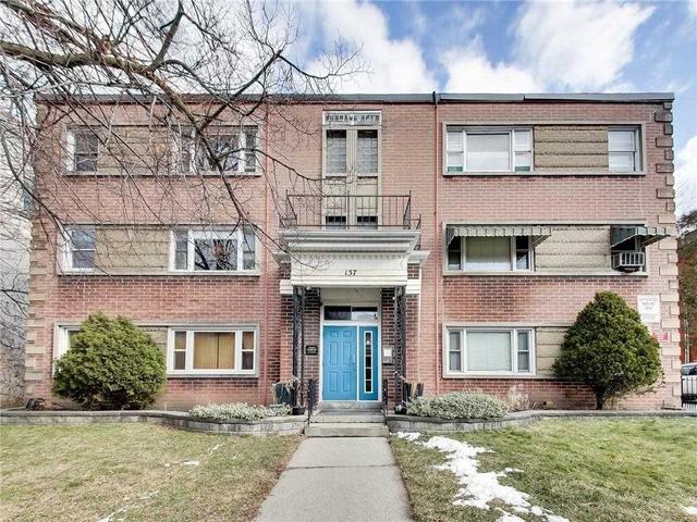 10 - 137 Emerald St S, Condo with 1 bedrooms, 1 bathrooms and 1 parking in Hamilton ON | Image 1