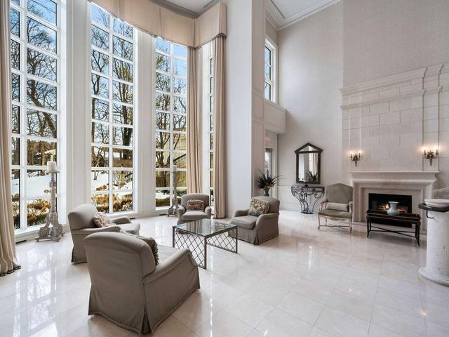 301 - 1 Post Rd, Condo with 2 bedrooms, 4 bathrooms and 3 parking in Toronto ON | Image 22