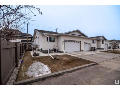 137 - 4610 50 Av, House semidetached with 3 bedrooms, 3 bathrooms and null parking in Stony Plain AB | Card Image