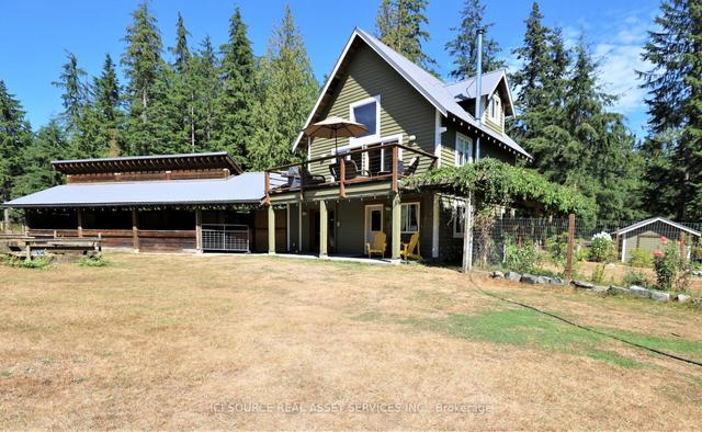 2345 Mountain Rd, House detached with 2 bedrooms, 2 bathrooms and 5 parking in Sunshine Coast F BC | Image 13
