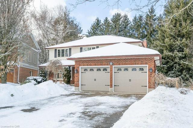 403 Barrington Lane, House detached with 5 bedrooms, 3 bathrooms and 6 parking in Waterloo ON | Image 3