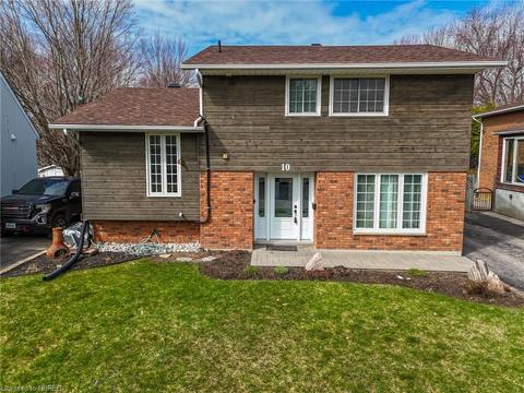 10 Labreche Drive, House detached with 3 bedrooms, 1 bathrooms and 3 parking in North Bay ON | Card Image