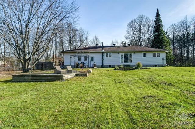 6037 Herberts Corners Road, House detached with 3 bedrooms, 2 bathrooms and 4 parking in Ottawa ON | Image 27