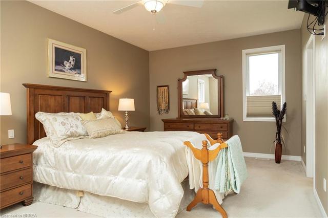 4 Orchard Crescent, House detached with 4 bedrooms, 3 bathrooms and 9 parking in Brant ON | Image 17