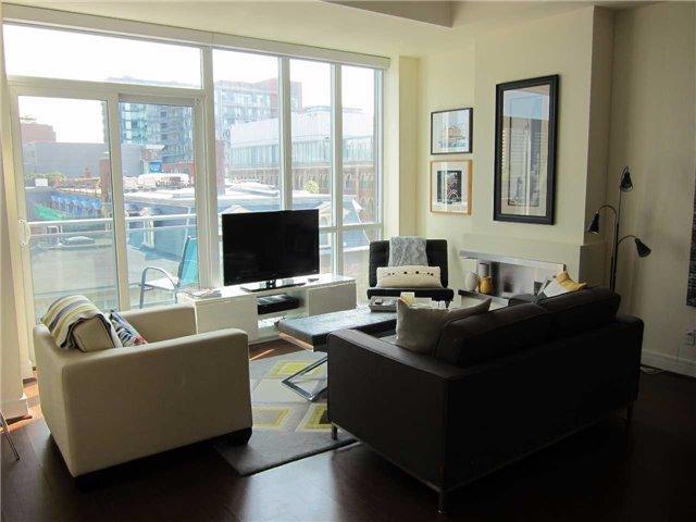 S517 - 112 George St, Condo with 2 bedrooms, 1 bathrooms and 1 parking in Toronto ON | Image 9