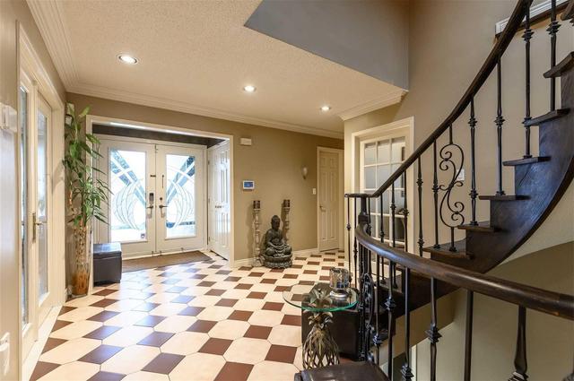 54 Airdrie Dr, House detached with 4 bedrooms, 4 bathrooms and 2 parking in Vaughan ON | Image 2
