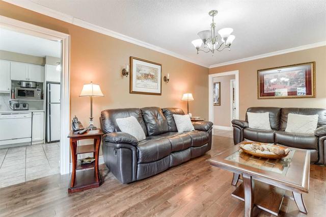 73 Reynier Dr, House detached with 3 bedrooms, 3 bathrooms and 4 parking in Brampton ON | Image 7