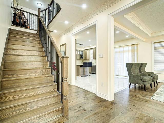 79 John Carroll Dr, House detached with 4 bedrooms, 4 bathrooms and 6 parking in Brampton ON | Image 5