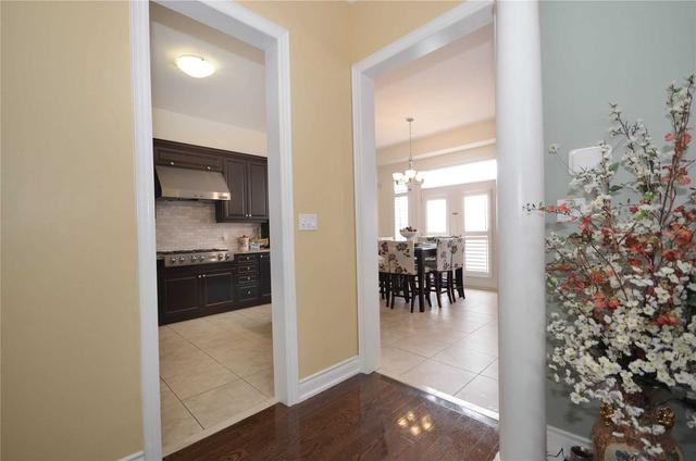 5221 Adobe Crt, House detached with 4 bedrooms, 5 bathrooms and 5 parking in Mississauga ON | Image 11
