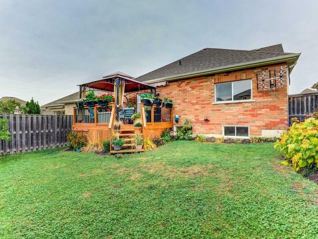 719 Coldstream Dr, House detached with 2 bedrooms, 3 bathrooms and 4 parking in Oshawa ON | Image 11