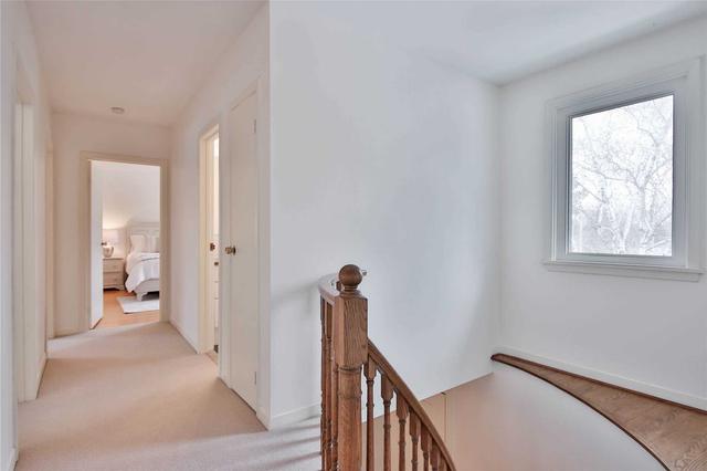 4 Frivick Crt, House detached with 4 bedrooms, 4 bathrooms and 6 parking in Toronto ON | Image 16