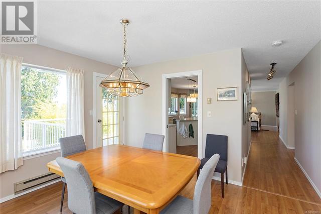 6158 Icarus Dr, House detached with 4 bedrooms, 4 bathrooms and 4 parking in Nanaimo BC | Image 8