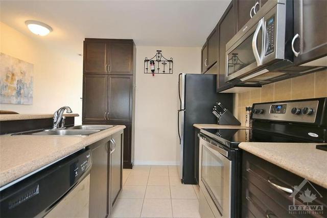 200 Shanly Private, House attached with 2 bedrooms, 3 bathrooms and 1 parking in Ottawa ON | Image 14