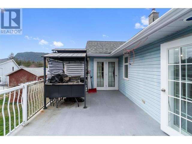 821 Cottonwood Avenue, House detached with 4 bedrooms, 3 bathrooms and 2 parking in Sicamous BC | Image 43