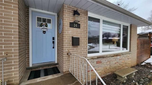 34 Marion Cres, House detached with 4 bedrooms, 2 bathrooms and 5 parking in Barrie ON | Image 12