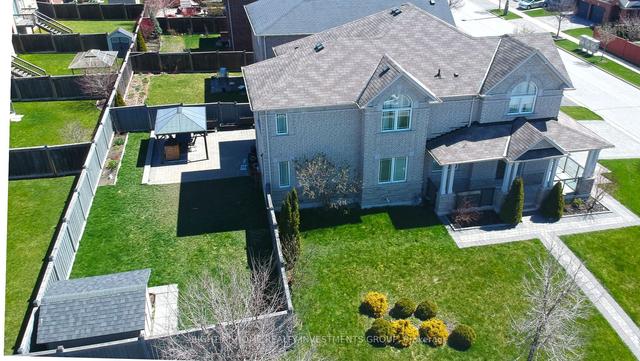 103 Old Field Cres, House detached with 4 bedrooms, 4 bathrooms and 6 parking in East Gwillimbury ON | Image 33
