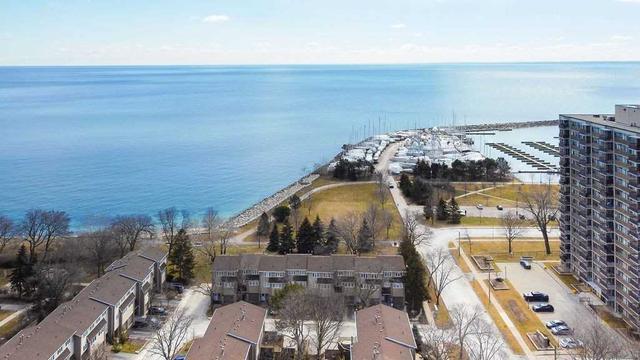 2284 Marine Dr, Townhouse with 3 bedrooms, 3 bathrooms and 2 parking in Oakville ON | Image 33