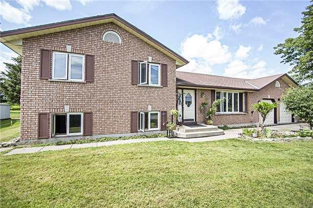 49 O'reilly Lane, House detached with 2 bedrooms, 2 bathrooms and 6 parking in Kawartha Lakes ON | Image 2