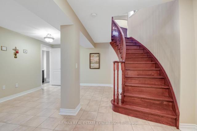 10 Eiffel Blvd, House detached with 3 bedrooms, 4 bathrooms and 6 parking in Brampton ON | Image 20
