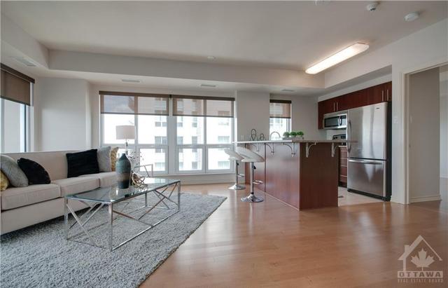 1701 - 200 Rideau Street, Condo with 2 bedrooms, 2 bathrooms and 1 parking in Ottawa ON | Image 2