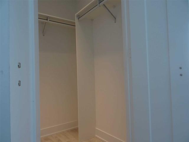 3202 - 575 Bloor St E, Condo with 3 bedrooms, 2 bathrooms and 2 parking in Toronto ON | Image 15