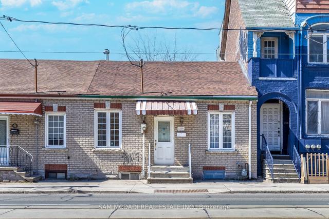 238a Bathurst St, House attached with 3 bedrooms, 2 bathrooms and 2 parking in Toronto ON | Image 1