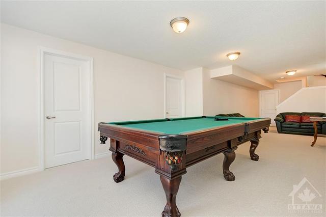 432 Meadowbreeze Drive, Townhouse with 4 bedrooms, 3 bathrooms and 2 parking in Ottawa ON | Image 23