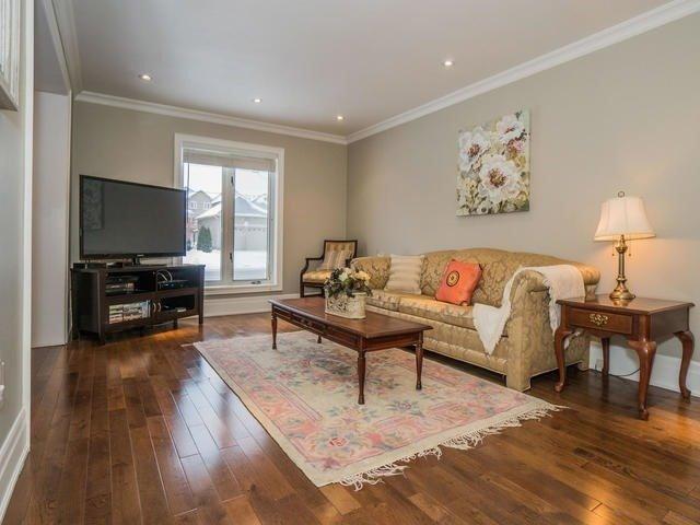 64 Bond Cres, House detached with 3 bedrooms, 3 bathrooms and 4 parking in Richmond Hill ON | Image 1