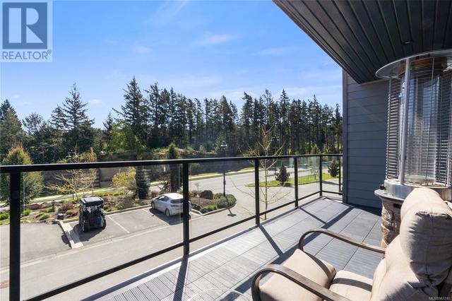 109 - 1464 Bear Mountain Pkwy, House attached with 3 bedrooms, 4 bathrooms and 6 parking in Langford BC | Image 36