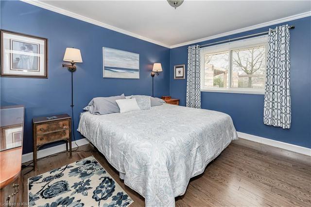 214 Allen Street E, House detached with 3 bedrooms, 2 bathrooms and 7 parking in Waterloo ON | Image 18