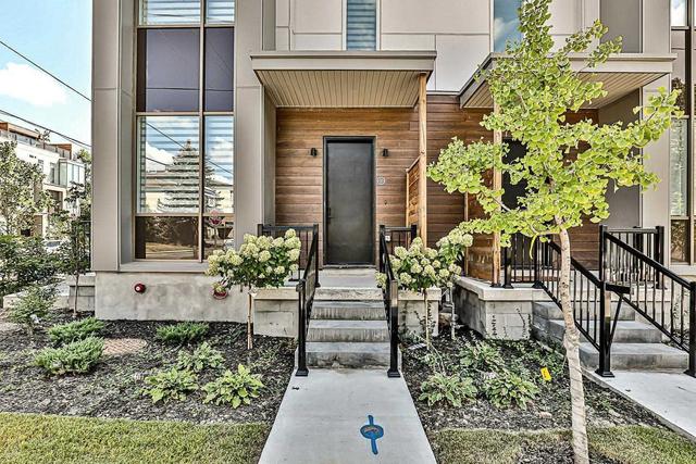 1 - 18 Greenbriar Rd, Townhouse with 4 bedrooms, 4 bathrooms and 2 parking in Toronto ON | Image 1